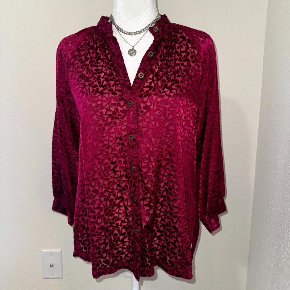 Anthropologie Velvet Jacquard Burnout Blouse Top Womens XS Burgundy Button Front - Picture 1 of 9